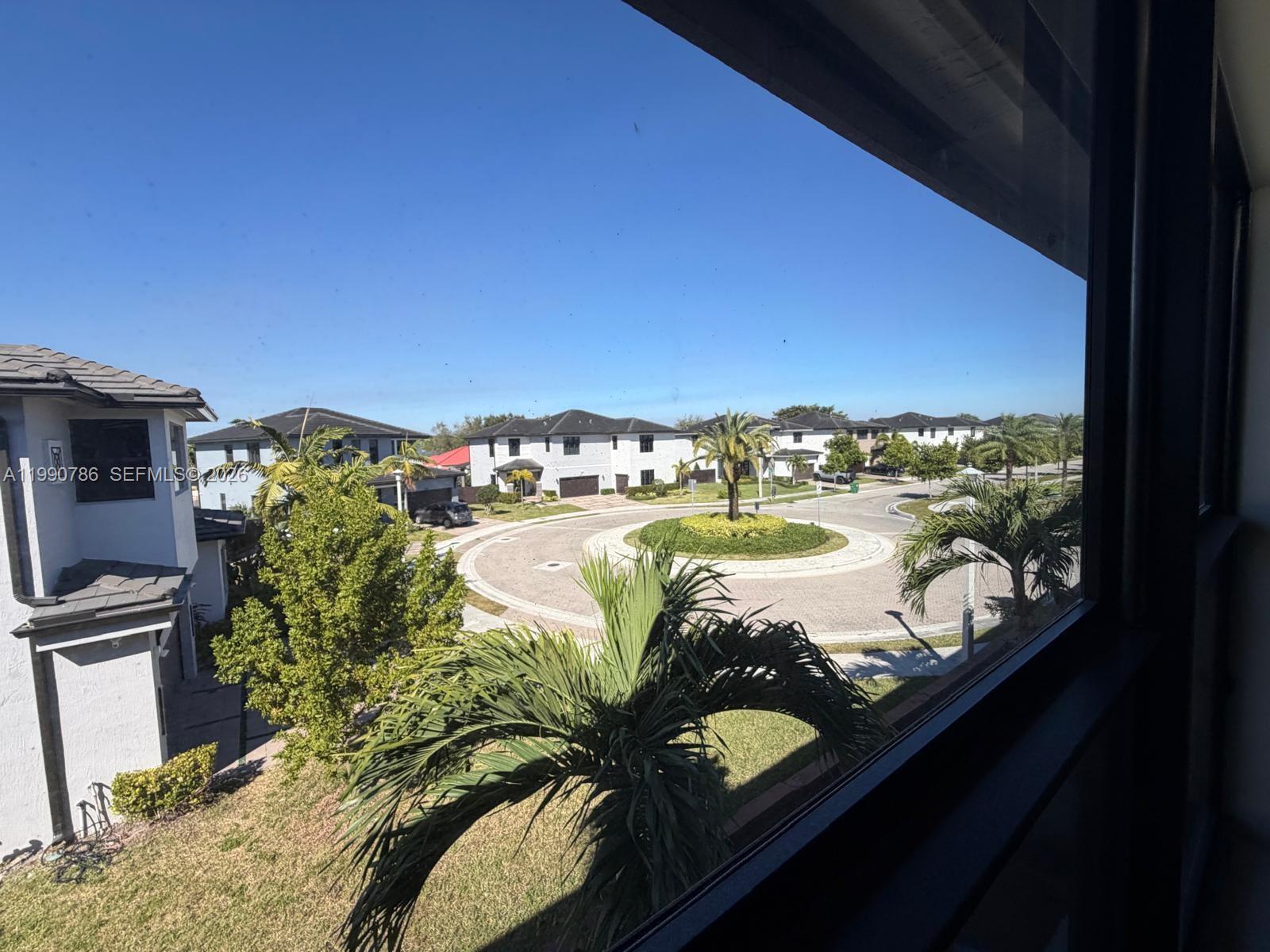 DUNNWOODY LAKE - Residential Lease