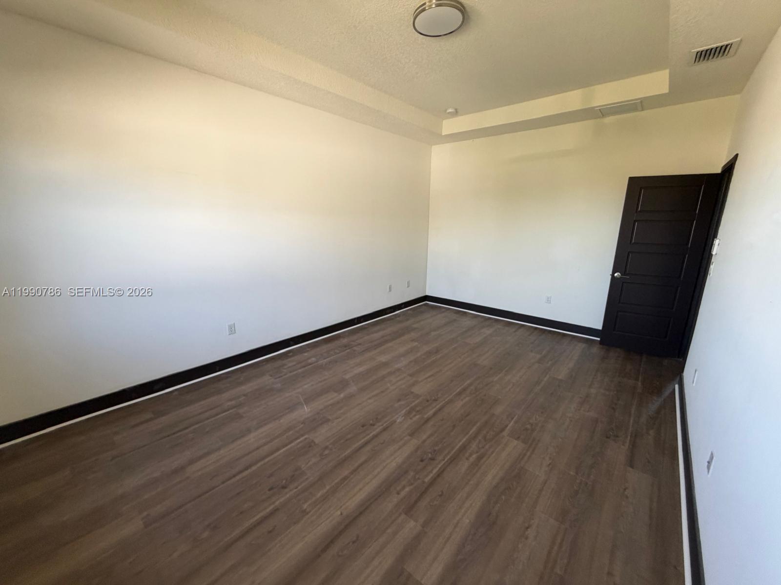 DUNNWOODY LAKE - Residential Lease