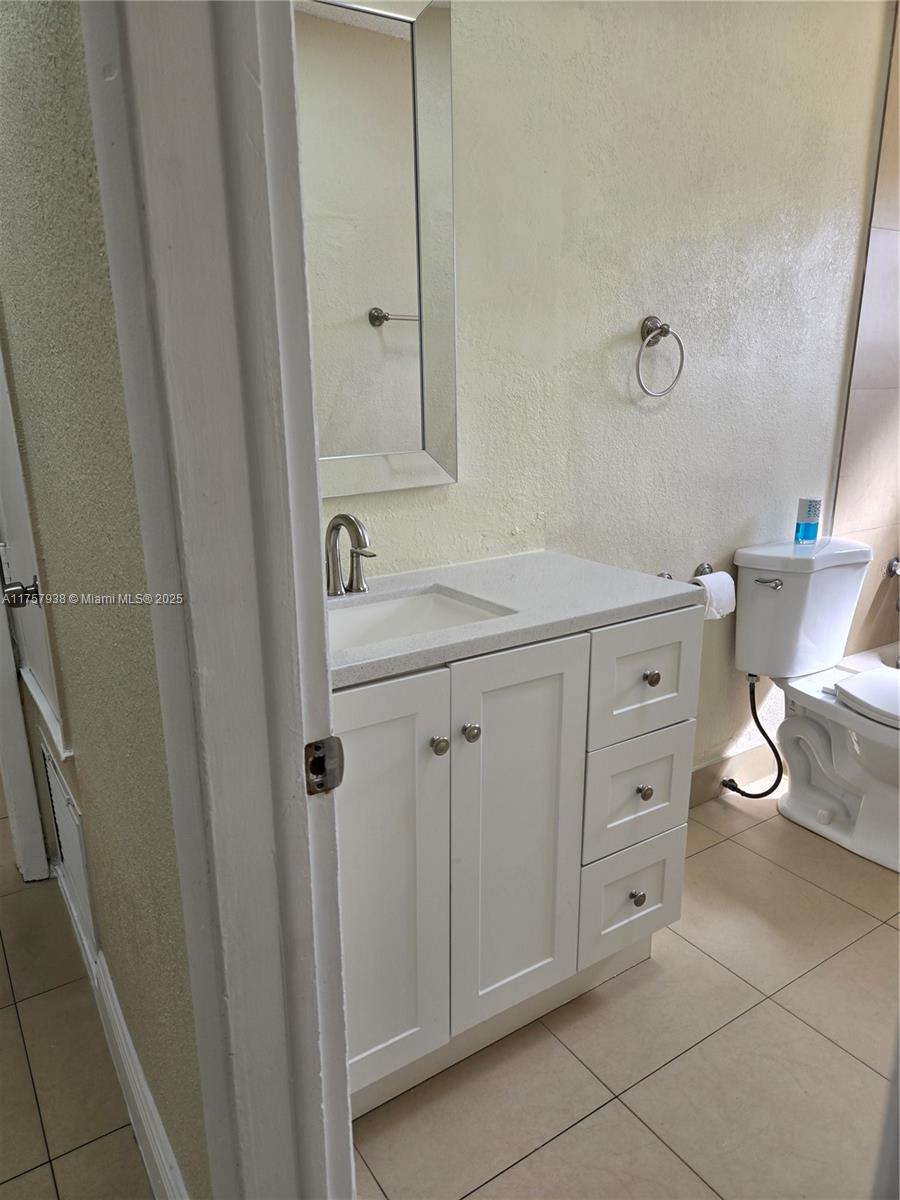 OAKLAND ESTATES NORTH 2 S - Residential Lease