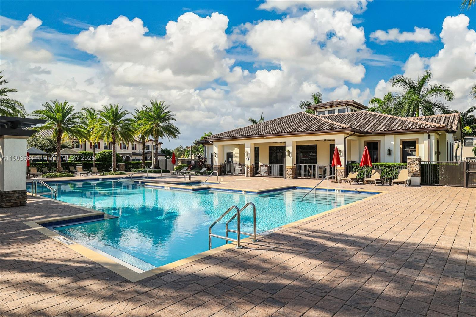 GARDEN ESTATES AT THE HAM - Residential