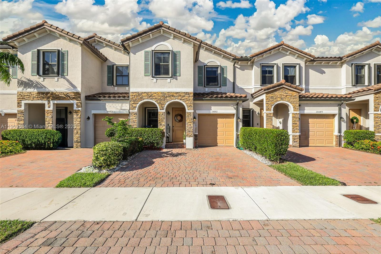 GARDEN ESTATES AT THE HAM - Residential