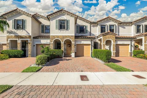 Photo of 15061 SW 119th Ln, Miami, FL 33196 (MLS # A11903564)