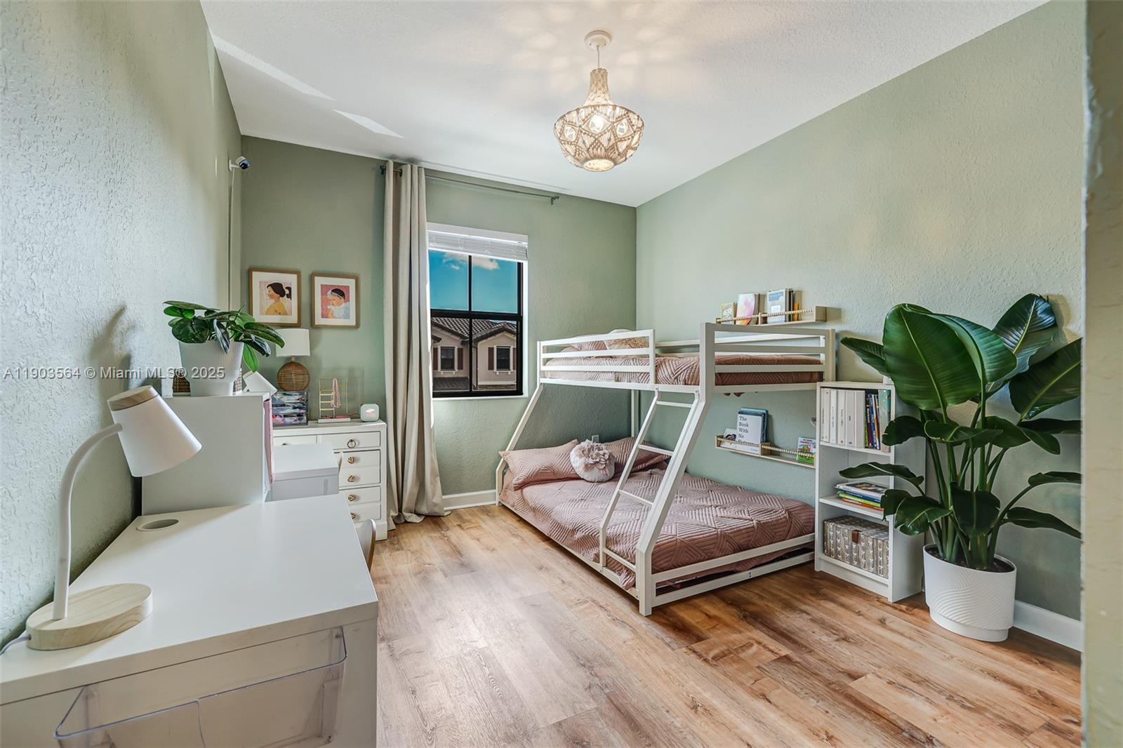 GARDEN ESTATES AT THE HAM - Residential