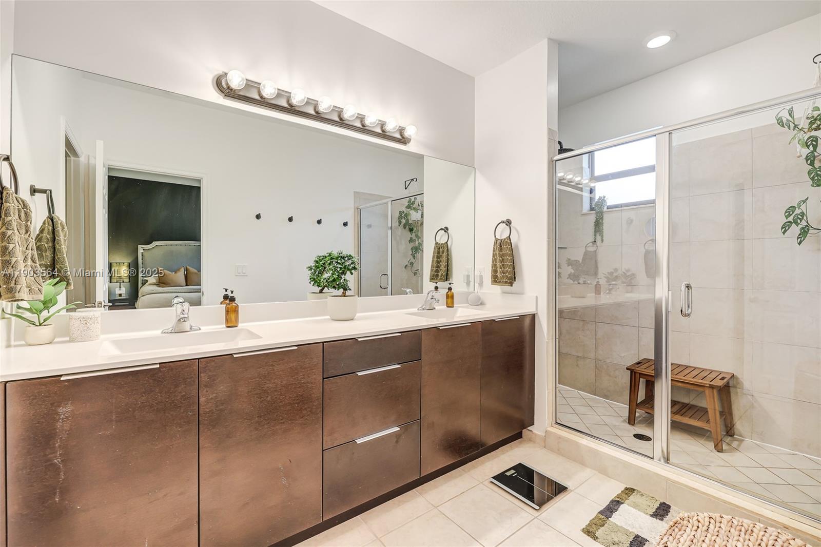 GARDEN ESTATES AT THE HAM - Residential