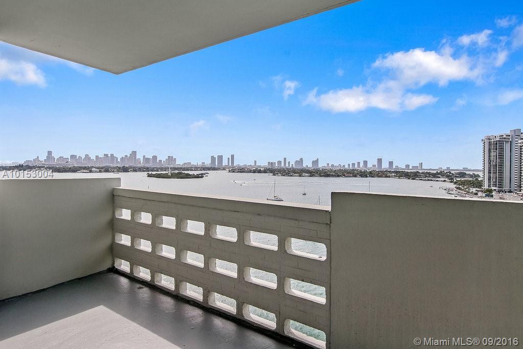 *6 WEEKS FREE WHEN MOVE-IN BY OCT 3RD* Welcome to Miami Beach's most exciting residential community, Flamingo South Beach. This studio unit has direct bay views. The interior features wood floors, modern kitchen with Stainless Steal appliances and granite counters. Community amenities include a fitness center, 2 resort style bay front pools surrounded by cabanas, lounge chairs and a tiki bar, a BBQ area and beach volleyball. 1 month + $1,000 deposit to move in. Parking $160 extra. Same Day Approval!