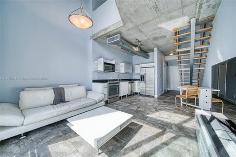 690 SW 1st Ct 1520 Miami FL 33130