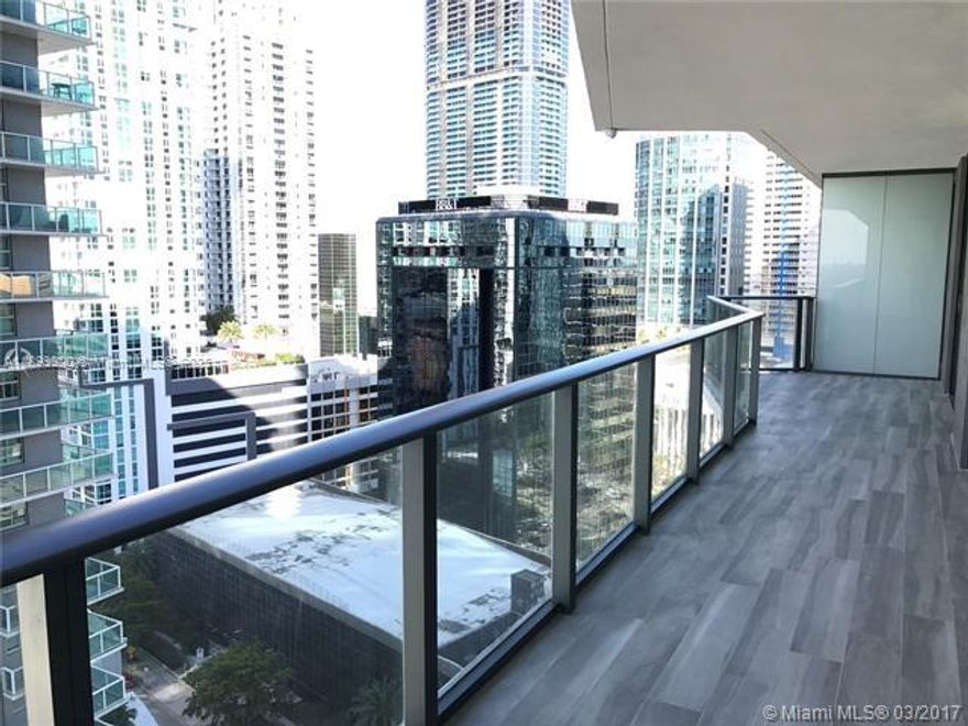 Modern & stylish 2 Bed | 2 Bath at SLS Brickell! Elegant residence featuring sleek porcelain floors, a contemporary Bosch kitchen, designer baths, and a full-size washer/dryer. Spacious balcony with vibrant city views. Enjoy resort-style amenities: rooftop pool, Ciel Spa, fitness center, pool terrace with cabanas, 2 signature restaurants, kids’ and party rooms, concierge, and VIP access to SLS South Beach. Excellent investment opportunity—high-demand location with strong rental potential. Steps from world-class dining, shopping, and nightlife!