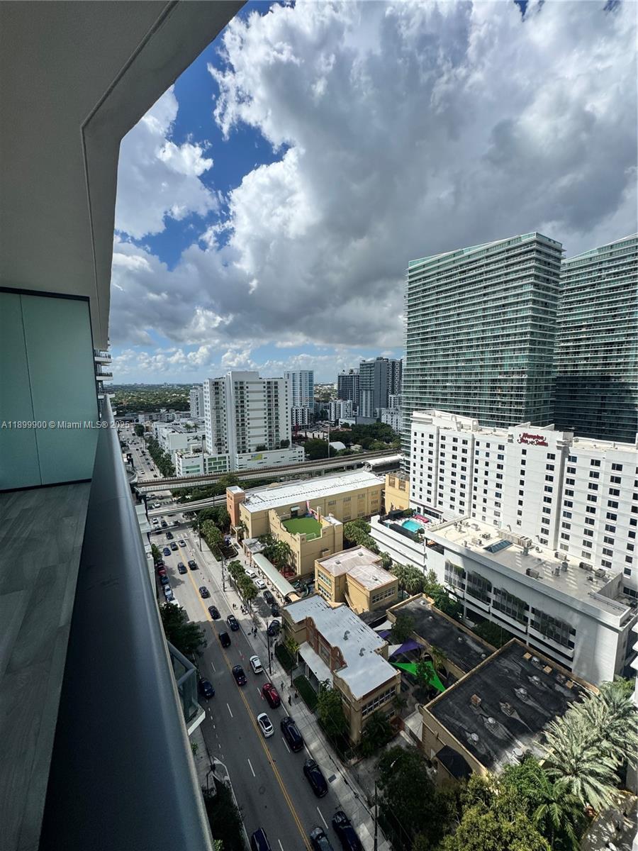 1300 S MIAMI AVENUE CONDO - Residential