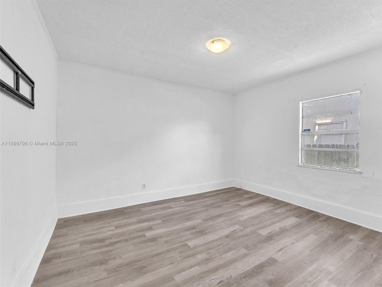 HOLLYWOOD SOUTH SIDE ADD - Residential Income