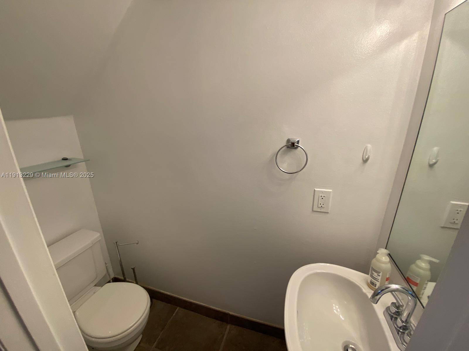 1525 PENNSYLVANIA CONDO - Residential Lease