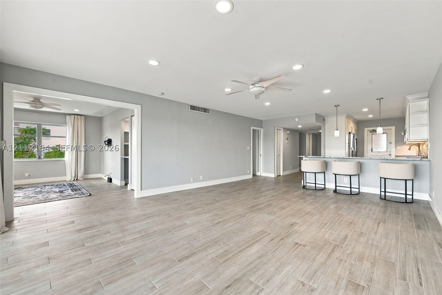 3050 N Palm Aire Dr 601