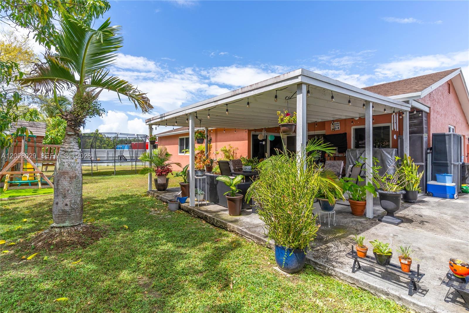MEADOW WOOD MANOR SEC 6 - Residential