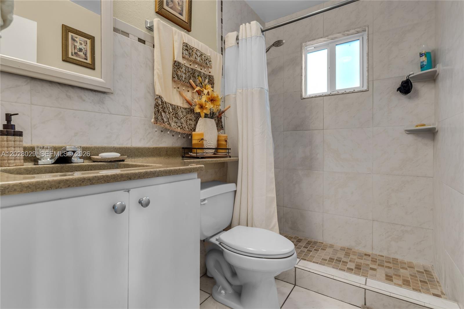 MEADOW WOOD MANOR SEC 6 - Residential