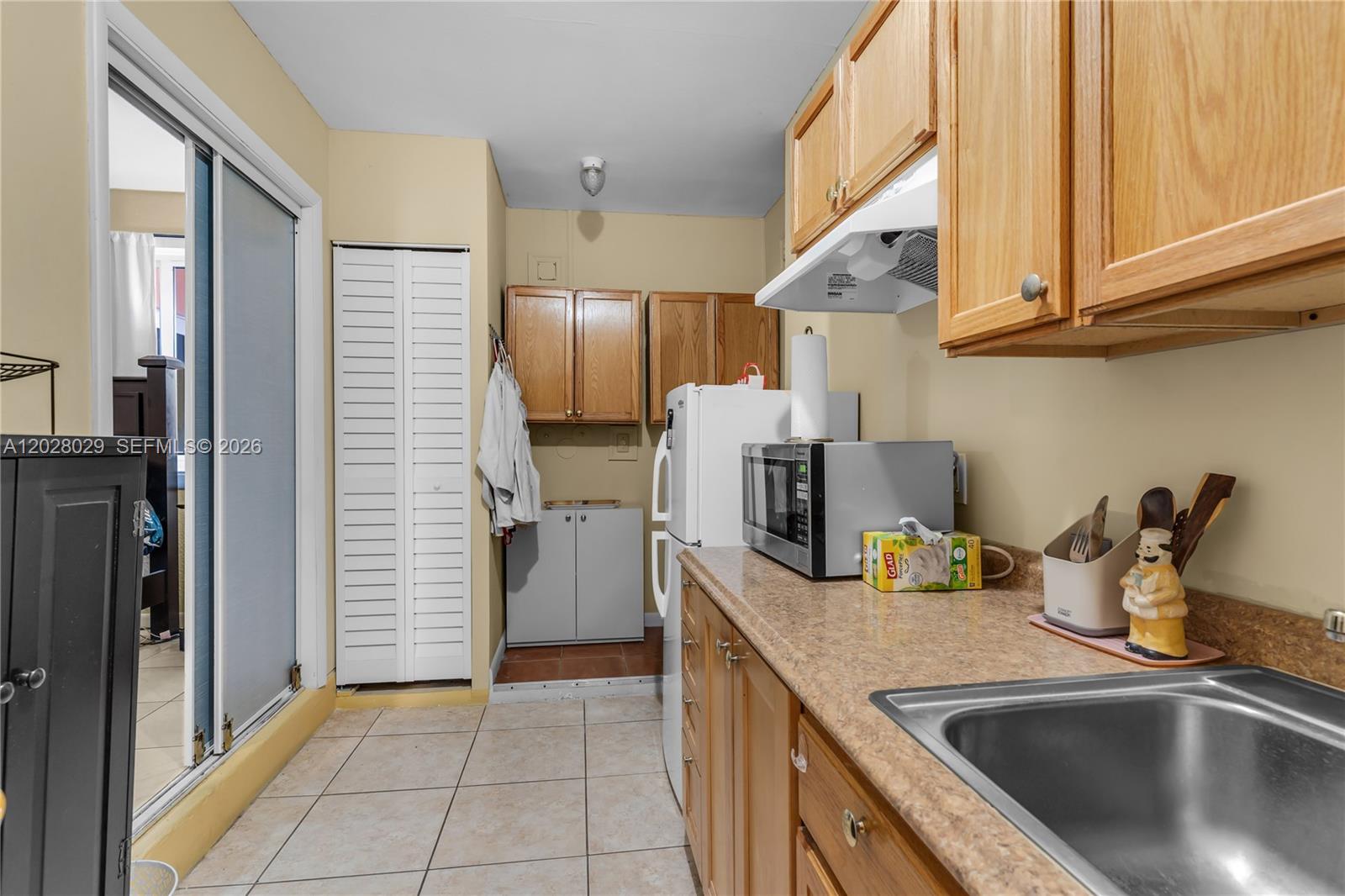 MEADOW WOOD MANOR SEC 6 - Residential