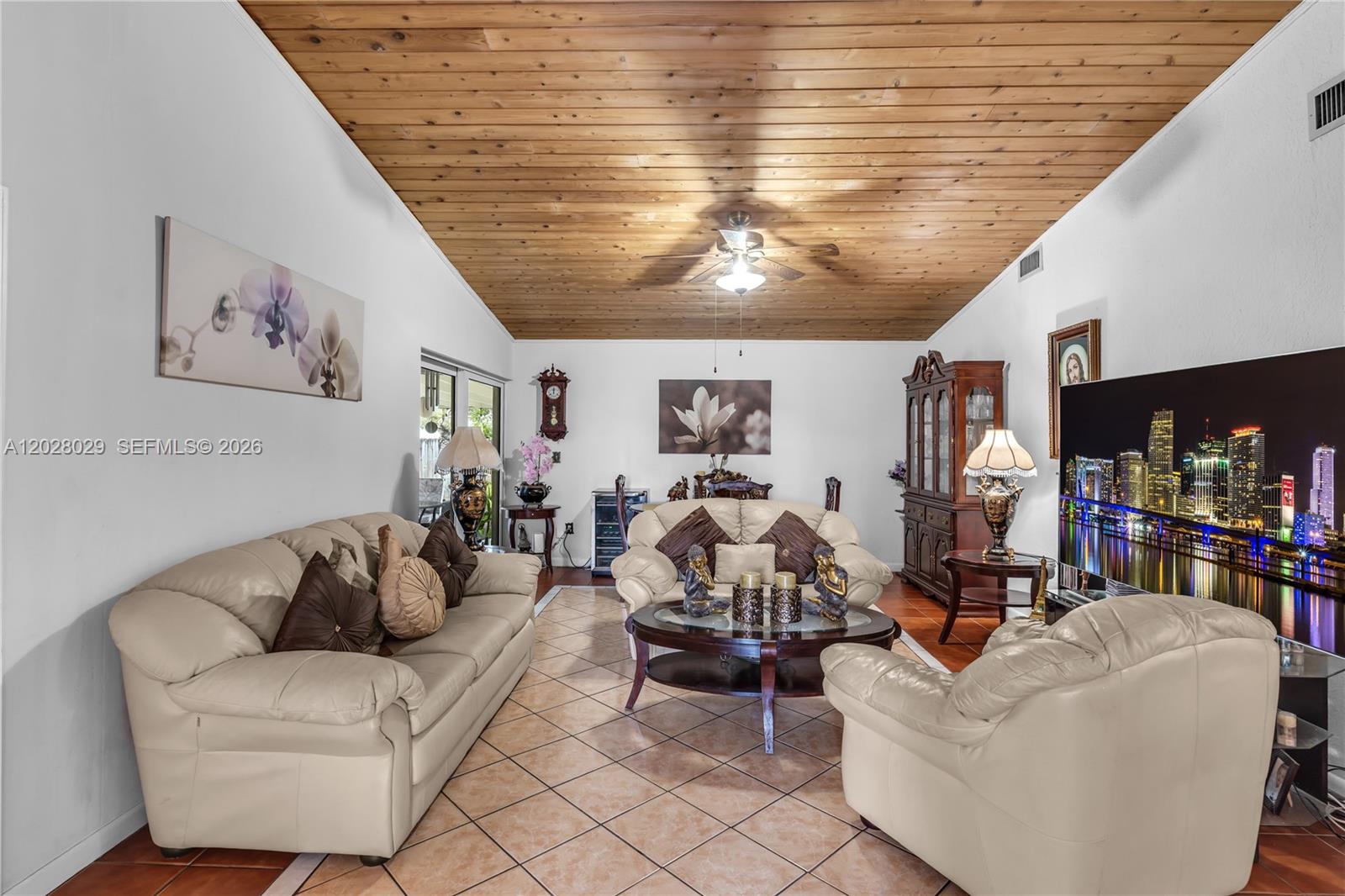 MEADOW WOOD MANOR SEC 6 - Residential