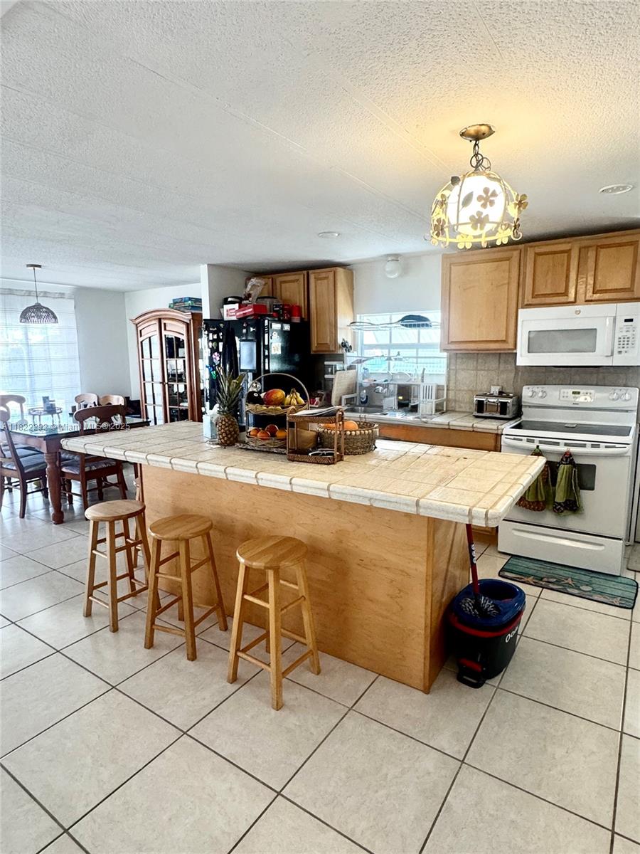 BLUE WATERS - Residential