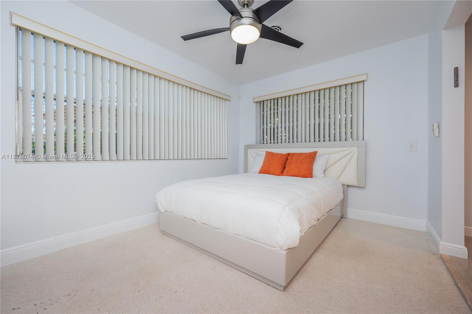 HOLLYWOOD HILLS - Residential Lease