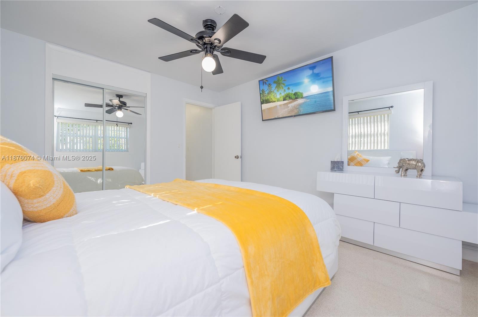 HOLLYWOOD HILLS - Residential Lease