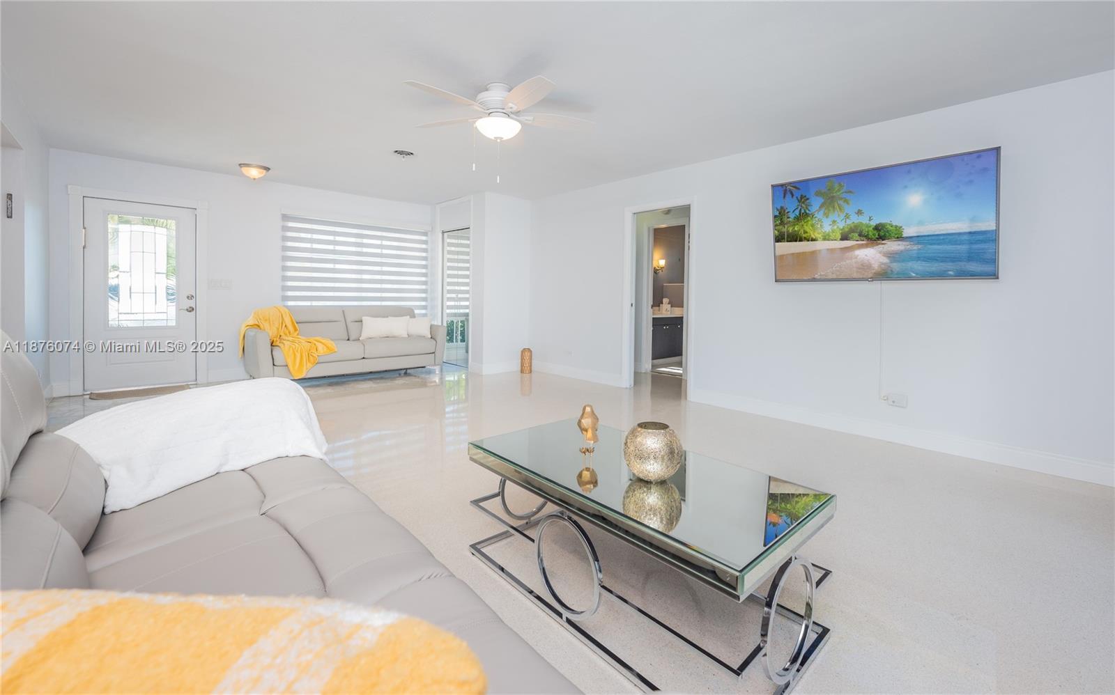 HOLLYWOOD HILLS - Residential Lease