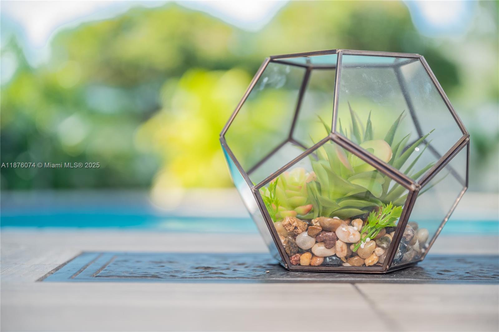 HOLLYWOOD HILLS - Residential Lease