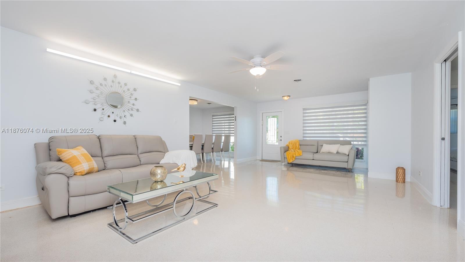 HOLLYWOOD HILLS - Residential Lease