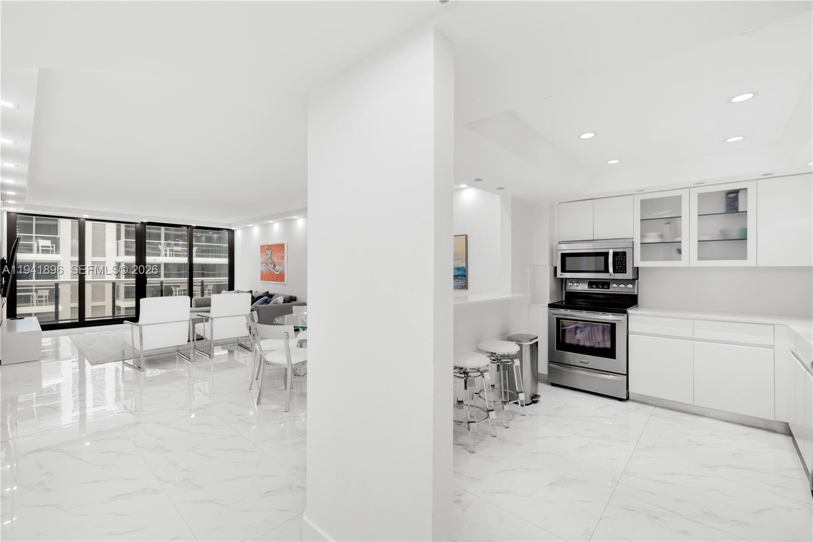 THE WAVES CONDO - Residential