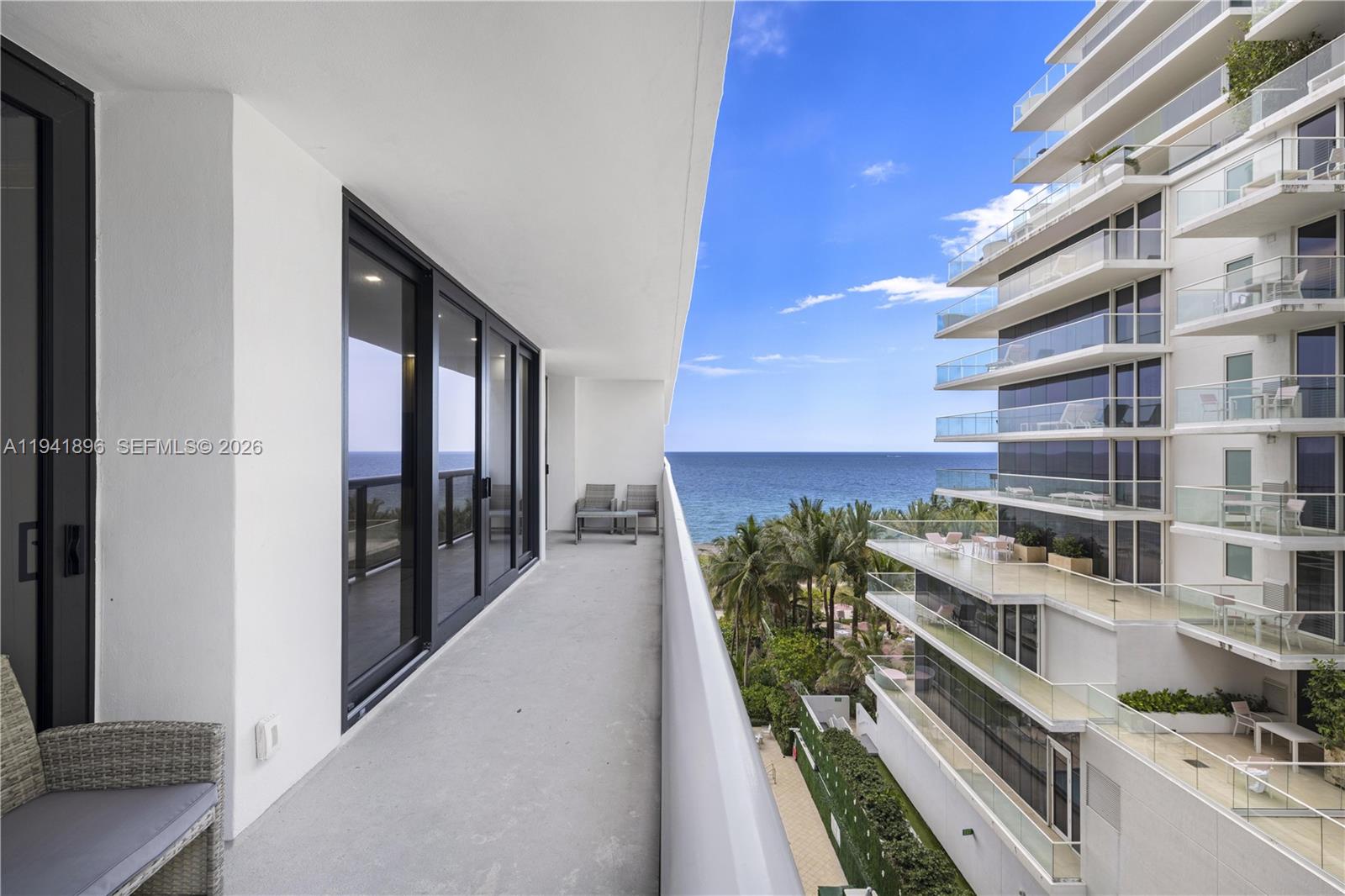THE WAVES CONDO - Residential