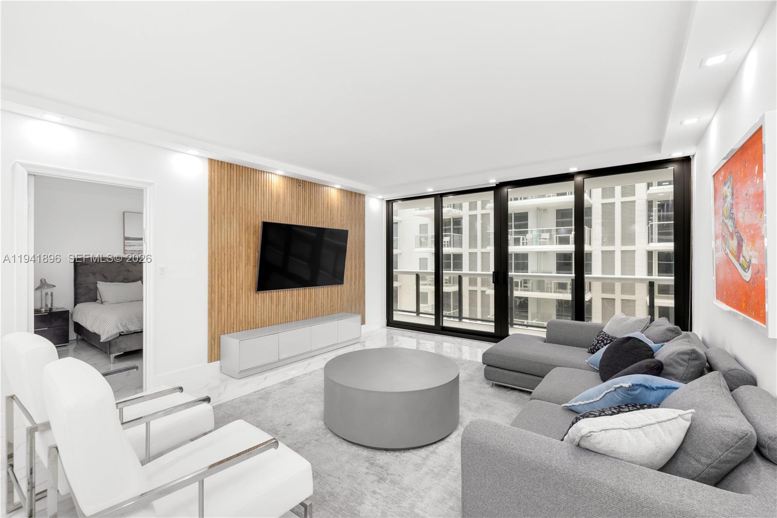 THE WAVES CONDO - Residential