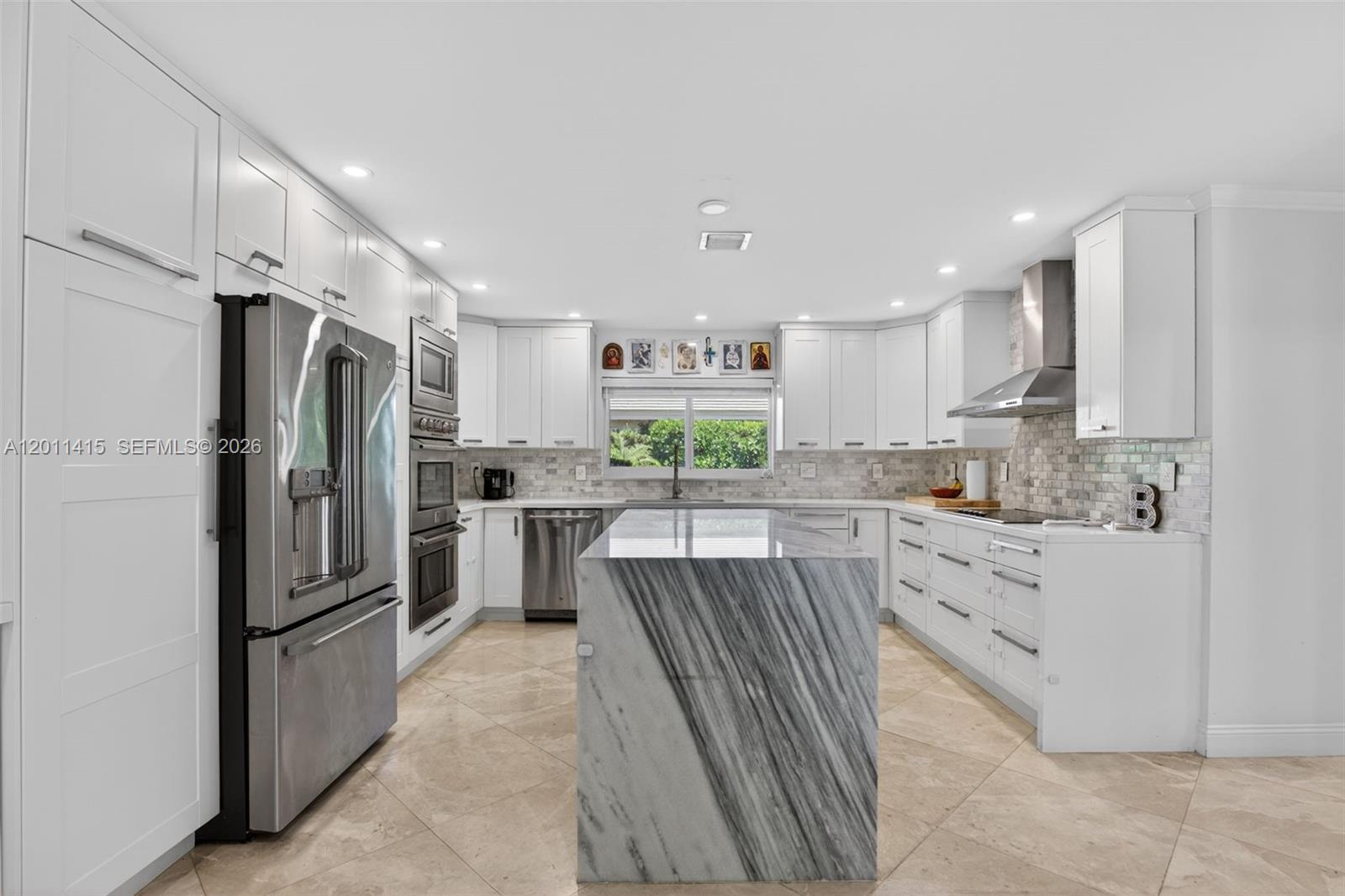 CORAL SPRINGS COUNTRY CLU - Residential Lease