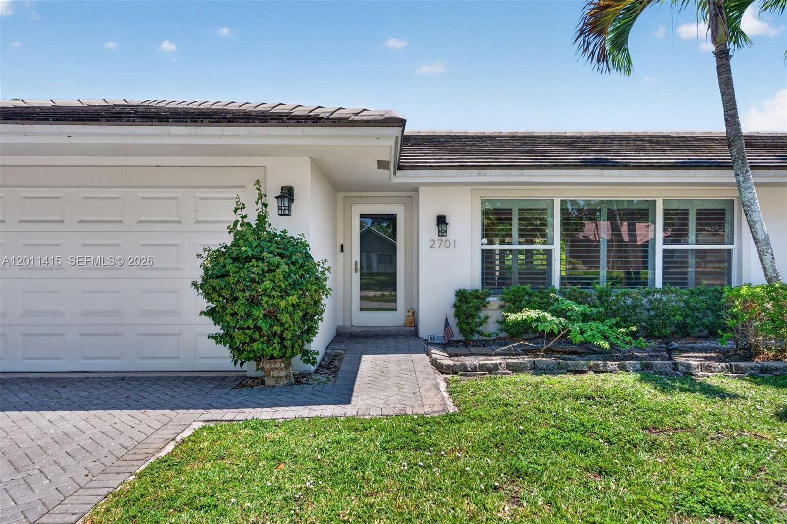CORAL SPRINGS COUNTRY CLU - Residential Lease