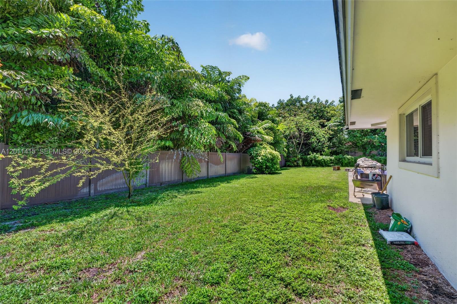CORAL SPRINGS COUNTRY CLU - Residential Lease