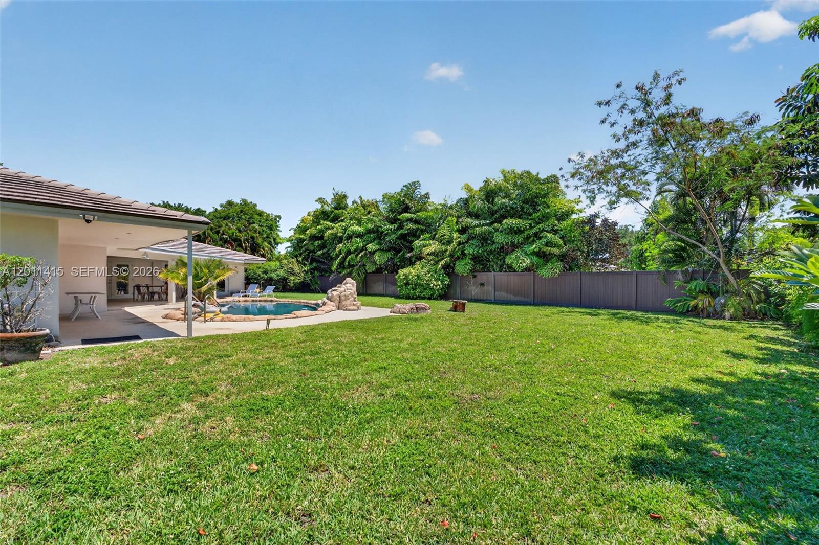 CORAL SPRINGS COUNTRY CLU - Residential Lease
