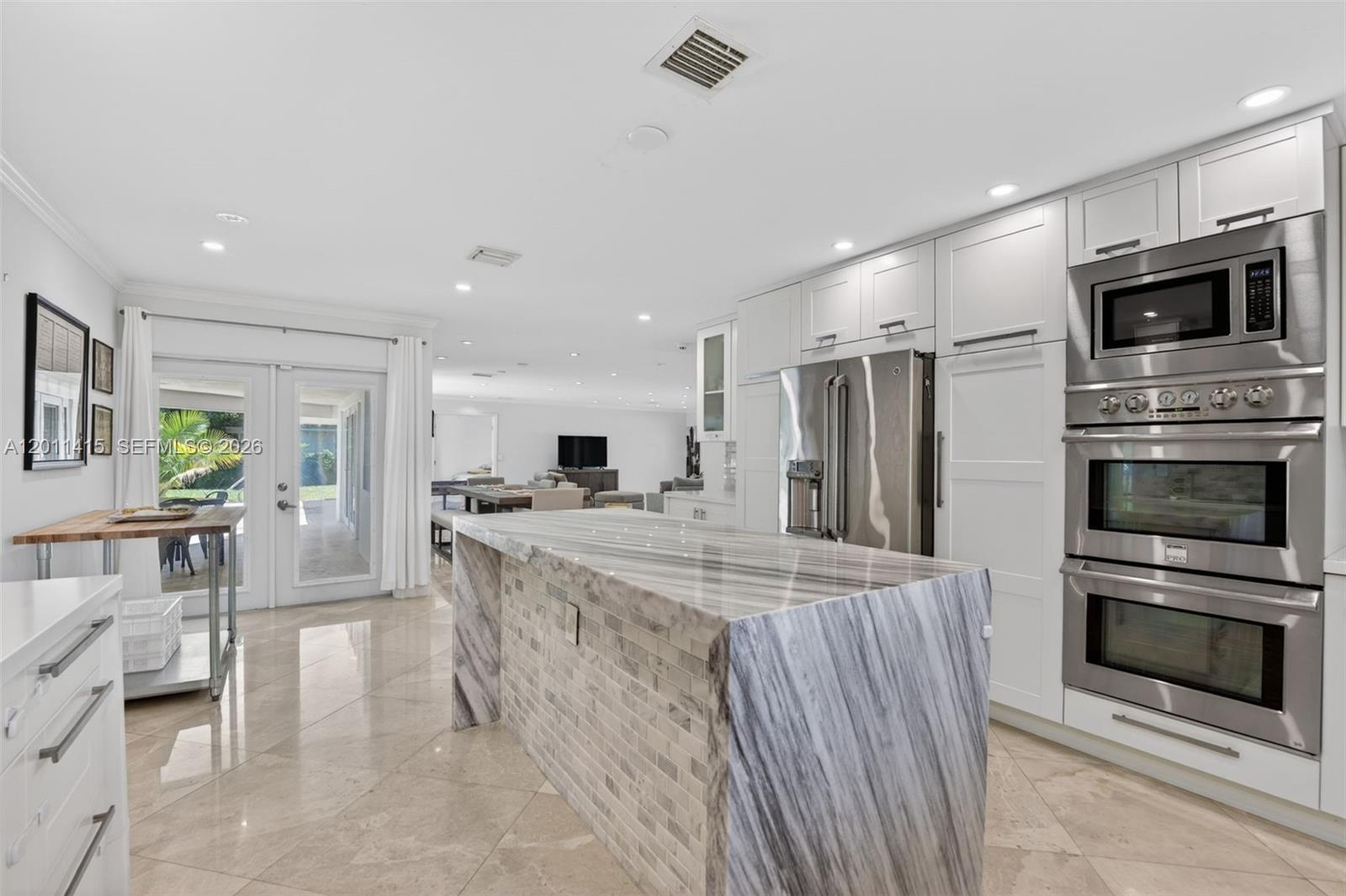 CORAL SPRINGS COUNTRY CLU - Residential Lease