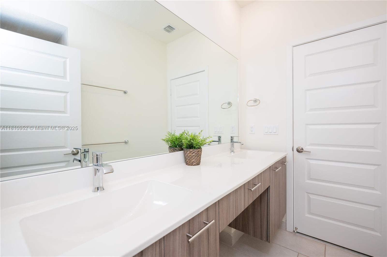 URBANA AT THE RESIDENCES - Residential Lease