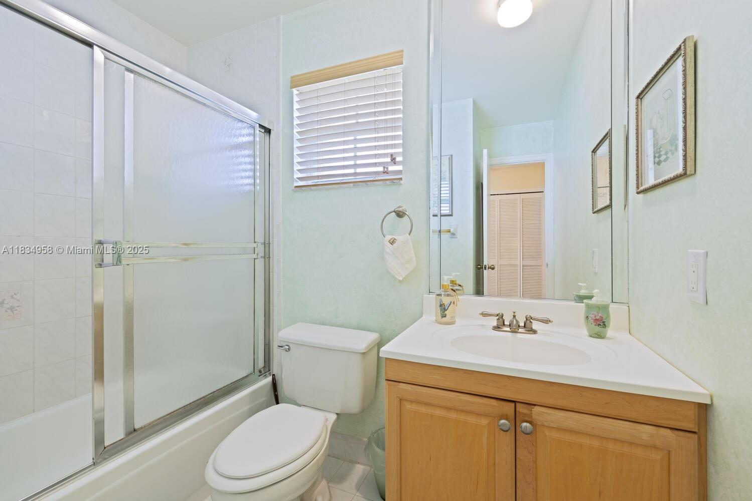 IVIS AT LOYOLA - Residential