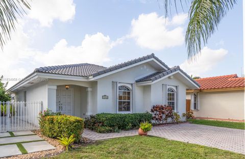 10360 SW 22nd St Miami FL 33165