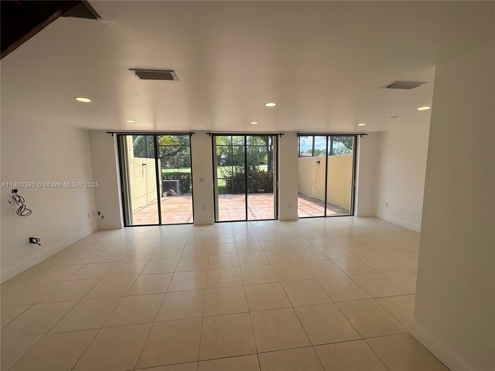 10119 Costa Del Sol Blvd J-57B