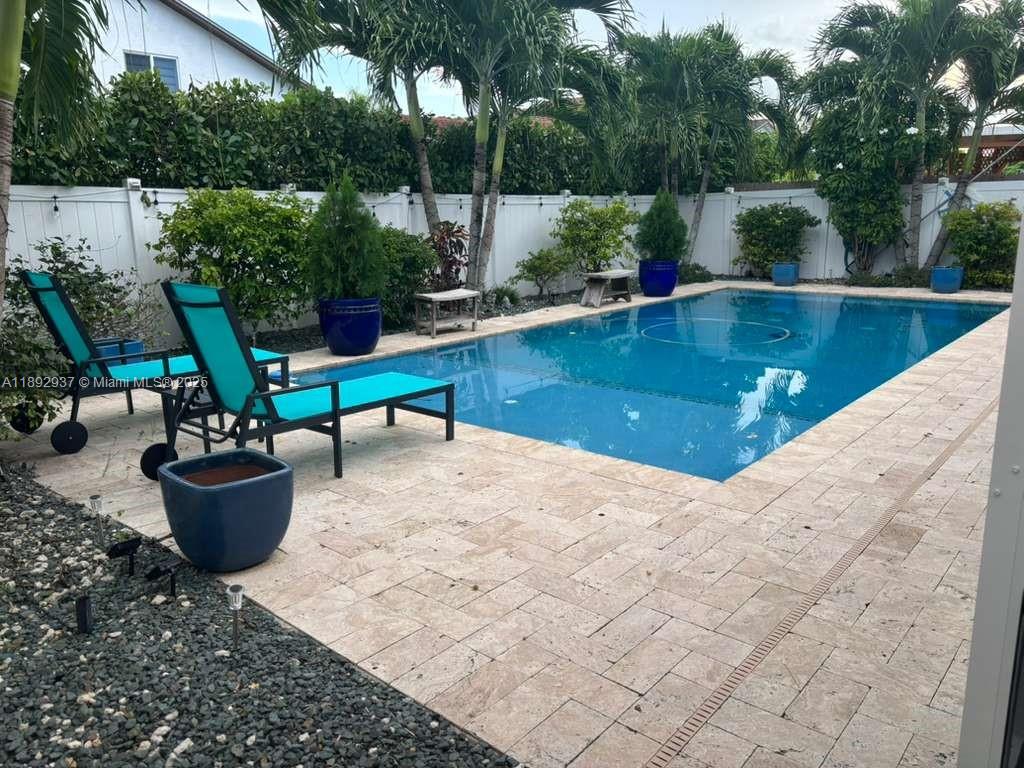 SUNFISH AT THE HAMMOCKS - Residential