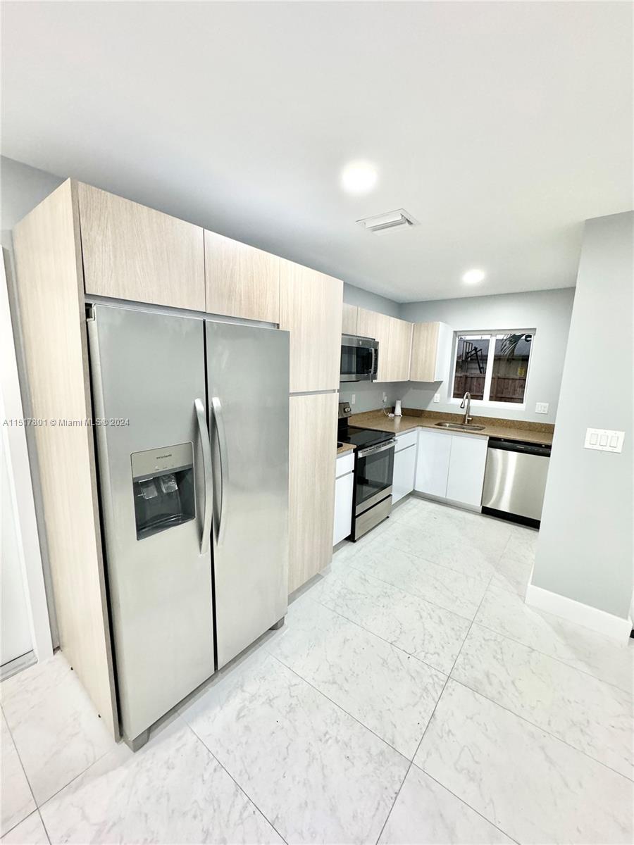 SEMINOLE ADD F R OLIVERS - Residential Lease