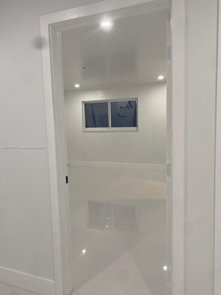 HIALEAH 5TH ADDN - Residential