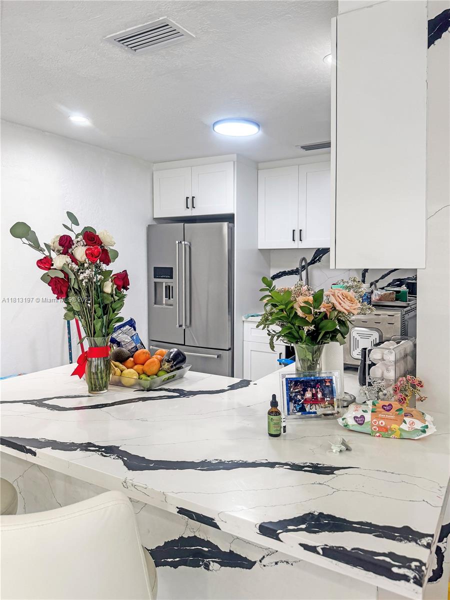 HIALEAH 5TH ADDN - Residential