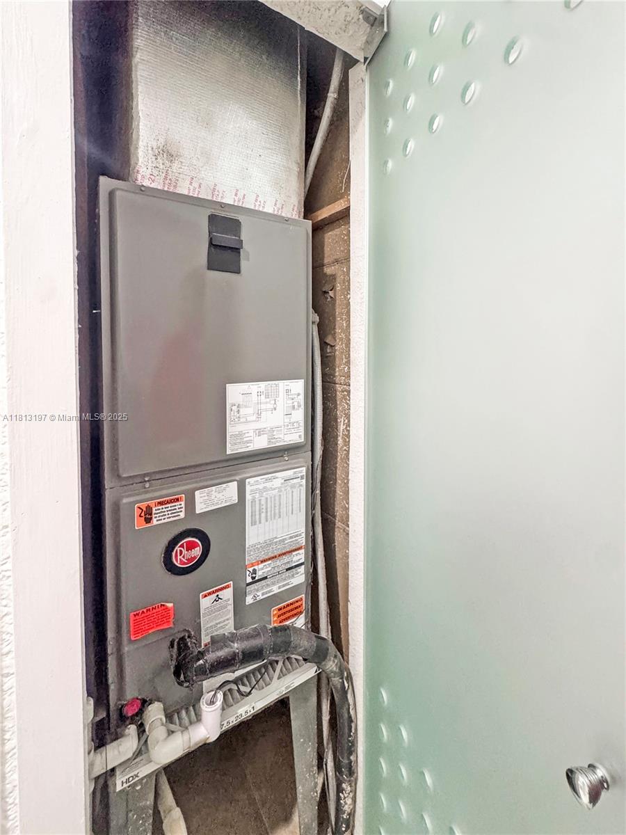 HIALEAH 5TH ADDN - Residential
