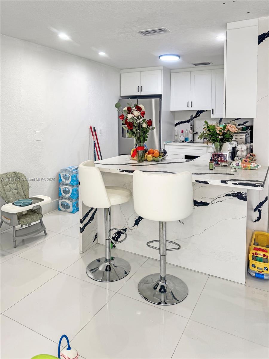 HIALEAH 5TH ADDN - Residential