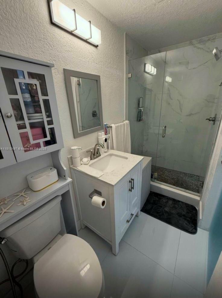 HIALEAH 5TH ADDN - Residential