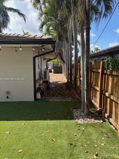 TROPICAL ESTS - Residential Lease