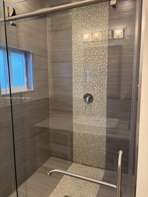 TROPICAL ESTS - Residential Lease