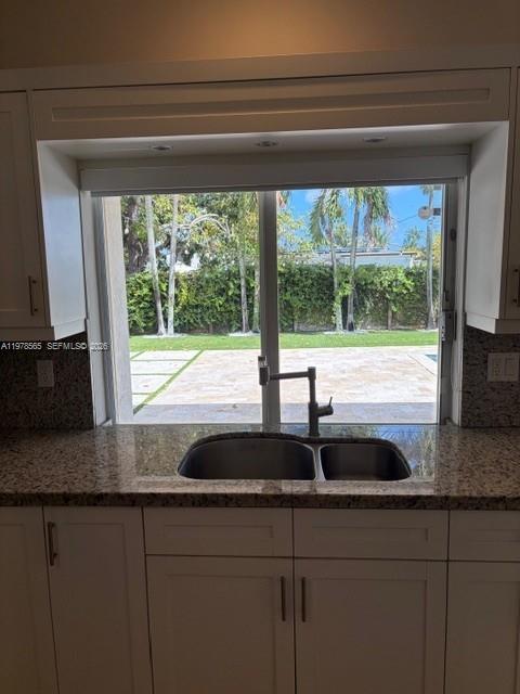 TROPICAL ESTS - Residential Lease