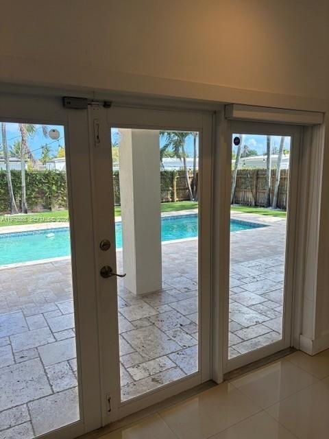 TROPICAL ESTS - Residential Lease