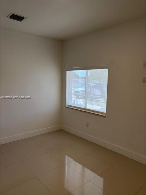 TROPICAL ESTS - Residential Lease