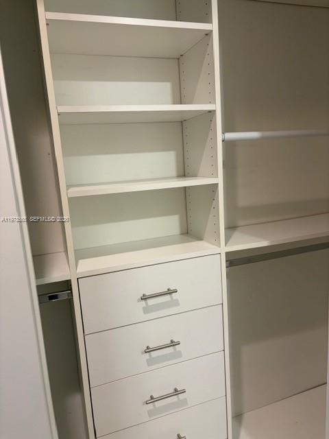 TROPICAL ESTS - Residential Lease